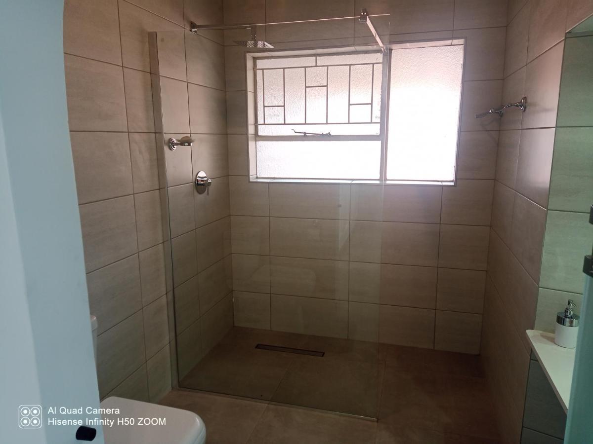 4 On Verbena Boksburg Luaran gambar